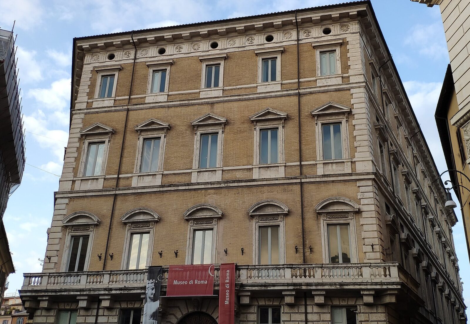 Palazzo storico nel centro di Roma